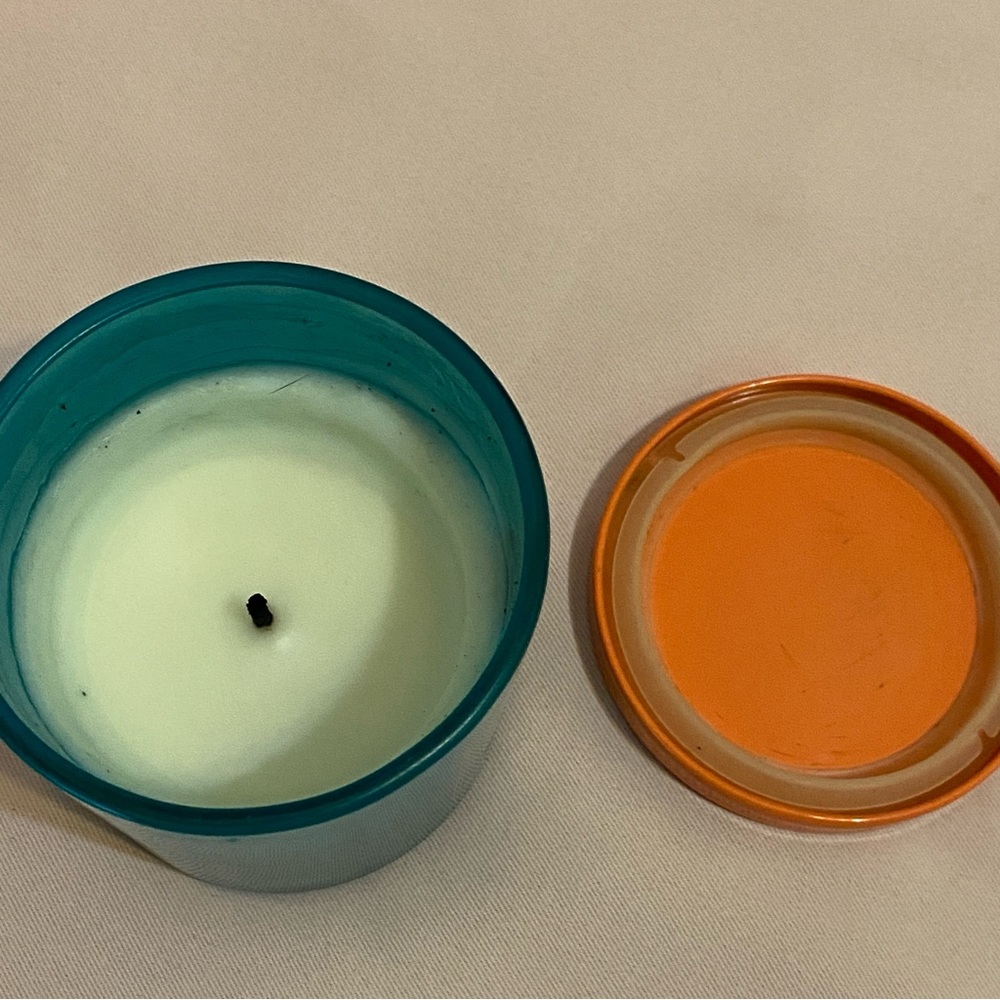 DW Home Blue Hawaii Candle - Picture 4 of 5